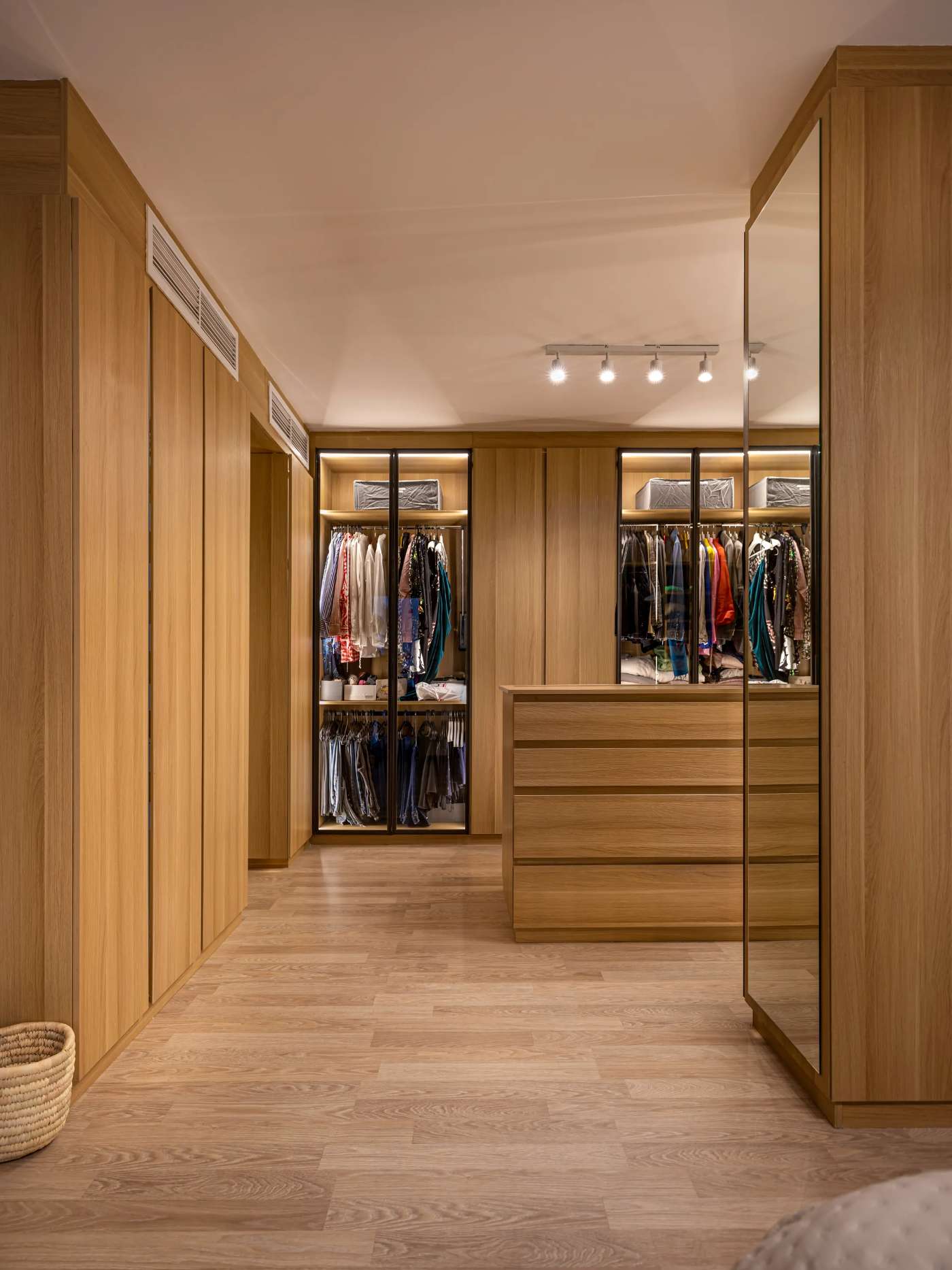 Custom walk-in closet suite designed and built by Modoro, Cairo