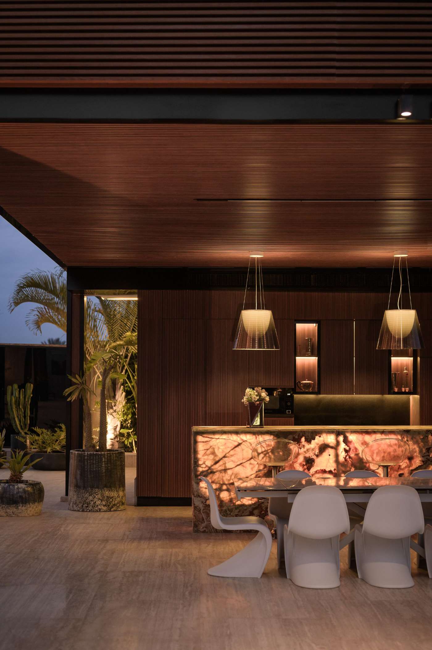 Modoro custom furniture — Katameya Dunes Residence, frame 3