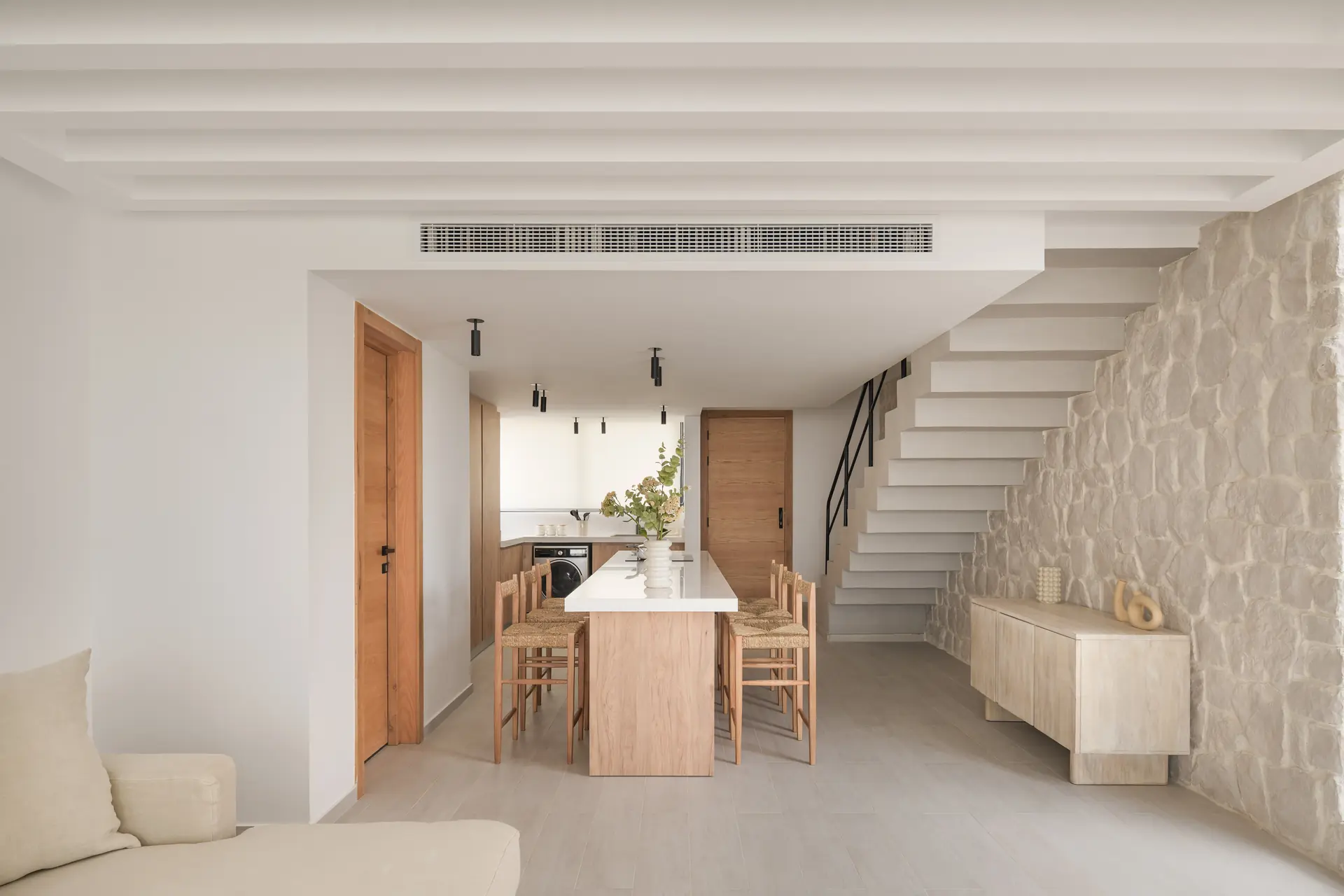 Fully furnished turn-key lodge interior, Somabay by Modoro